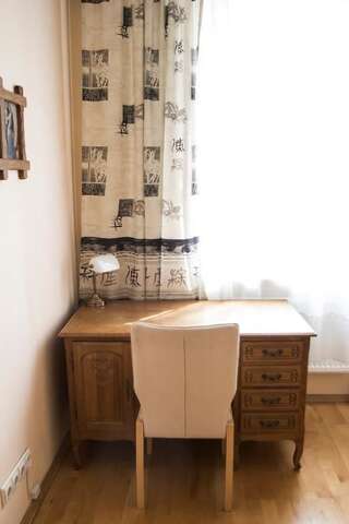 Апартаменты Tourist welcoming Old town apartment with a balcony Клайпеда Апартаменты с 2 спальнями-26